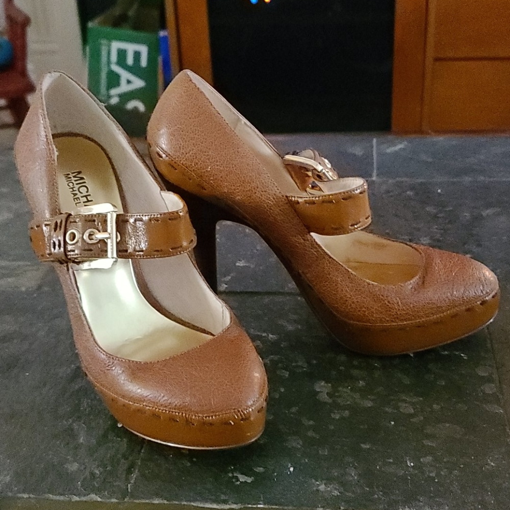 Michael Kors Platform Pumps Sz 7